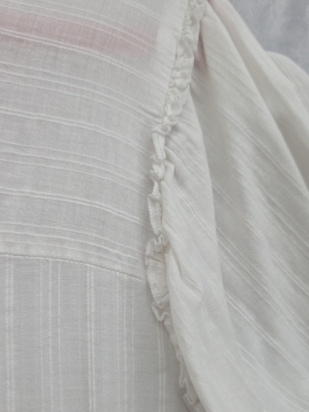 beachlunchlounge White Ruffled Sleeve Blouse - Picture 6 of 11